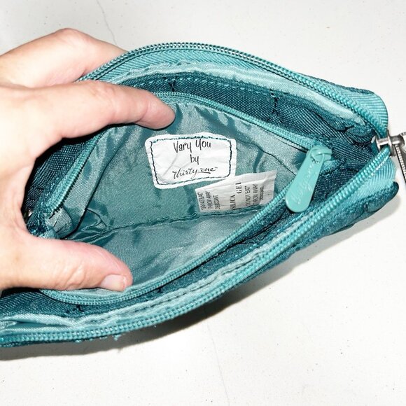 NWT Thirty -One Vary You Wristlet Jade Quilted Dots - Picture 4 of 6